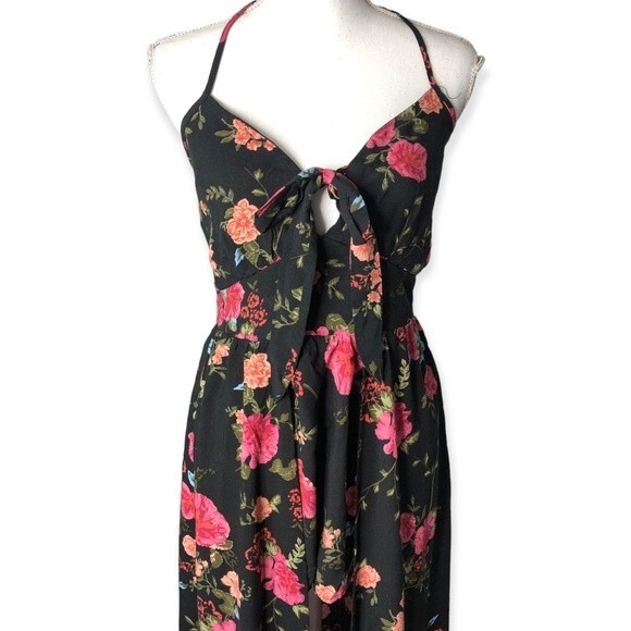 Tox:K3 Sleeveless Halter Neck Floral Cut Out Romper Dress - Picture 2 of 8